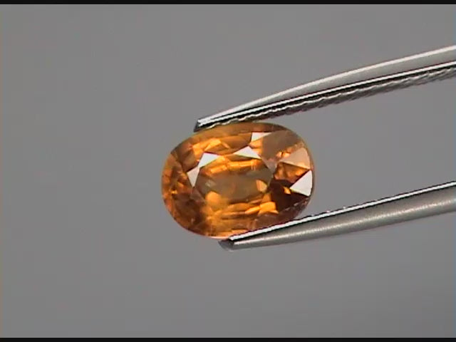 E1052 Zirkon gelb 1,99ct.