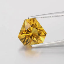 Load and play video in Gallery viewer, E883 Citrine 2.89ct.
