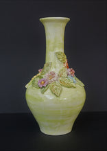 Lade das Bild in den Galerie-Viewer, K147 Keramik Vase
