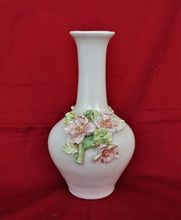 Lade das Bild in den Galerie-Viewer, K171 Keramik Vase
