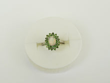 Lade das Bild in den Galerie-Viewer, S971 Silberring 925 mit Opal und Chrom Diopsid
